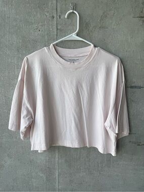 Abercrombie & Fitch Women's Light Pink Cropped Tee